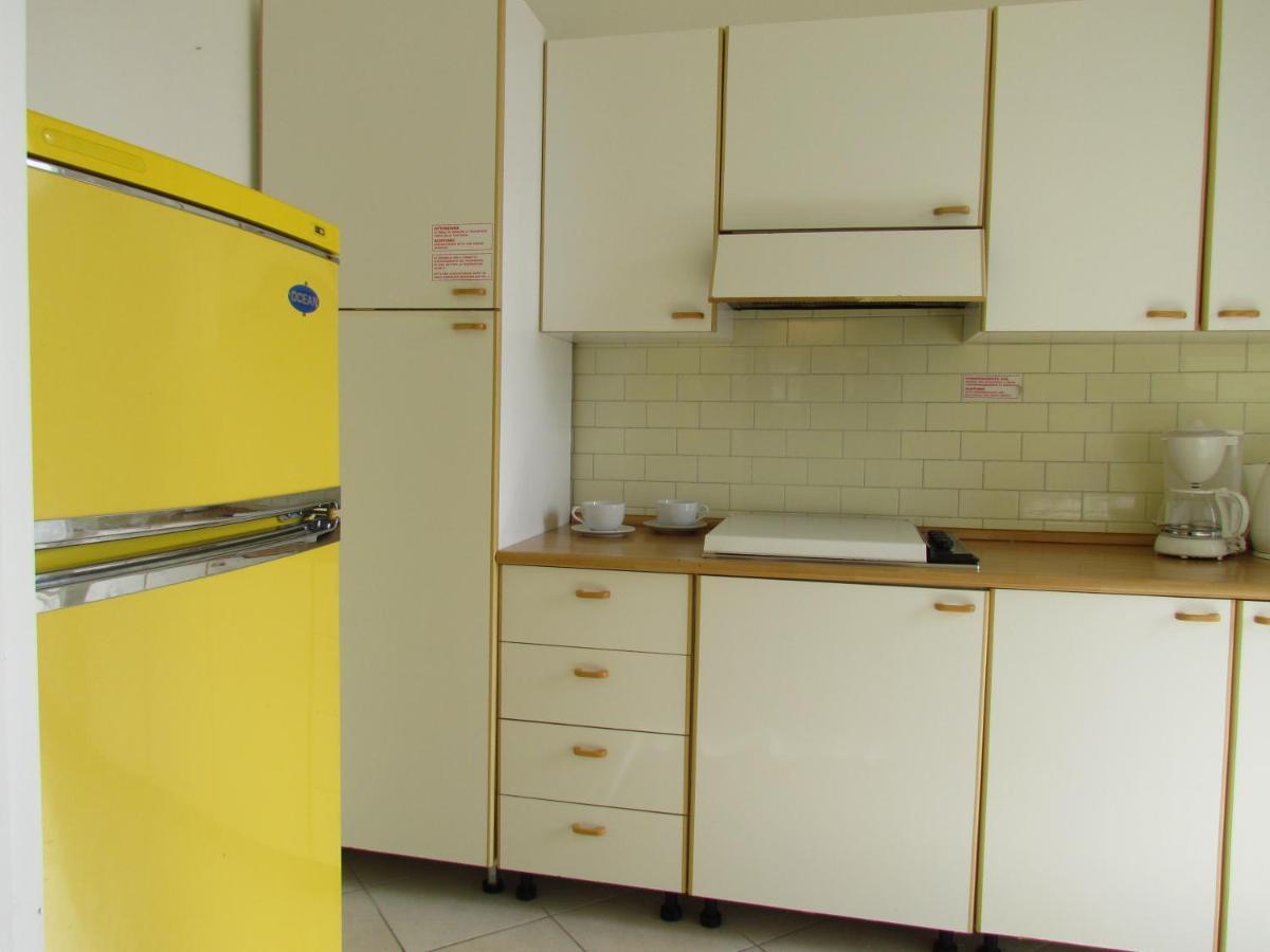 Apartamento Colorful Attic With Large Terrace - Beahost Bibione Exterior foto