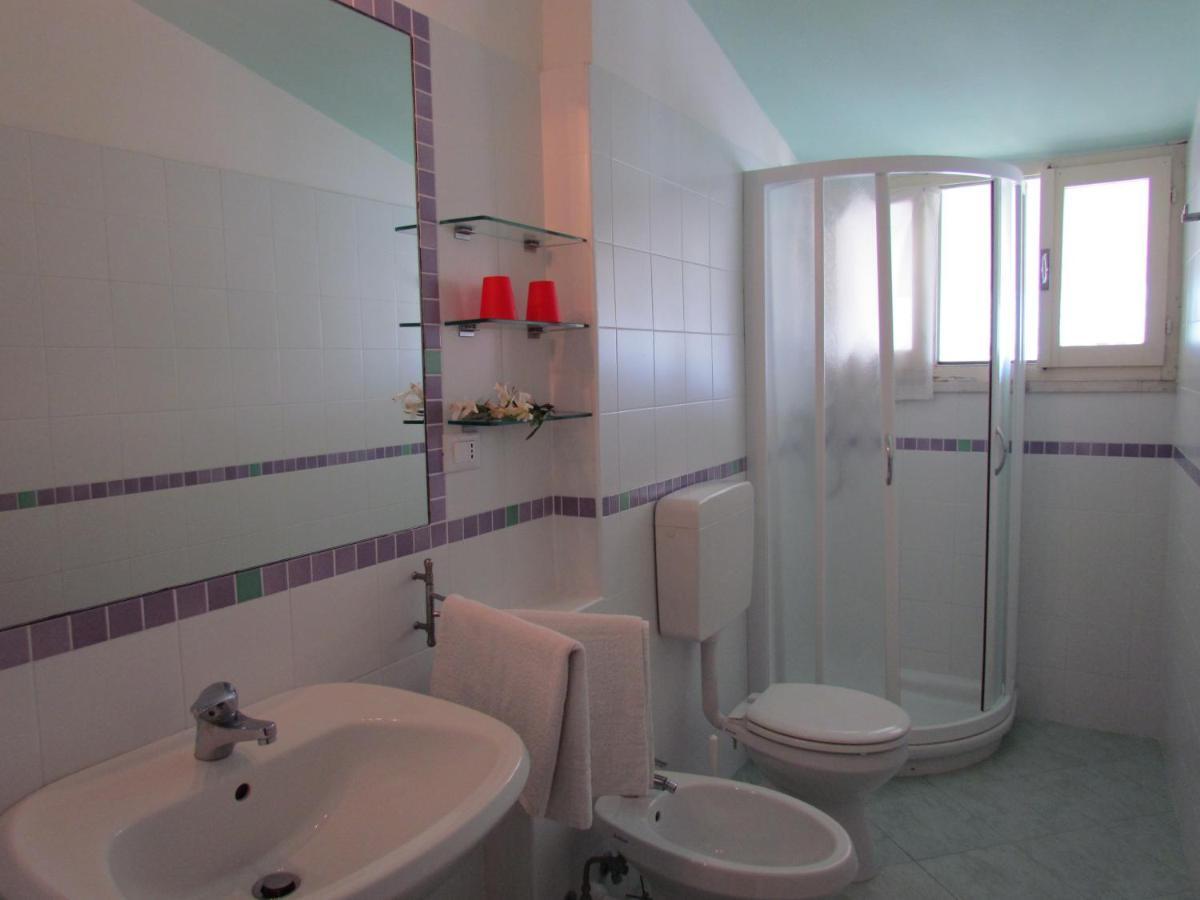 Apartamento Colorful Attic With Large Terrace - Beahost Bibione Exterior foto
