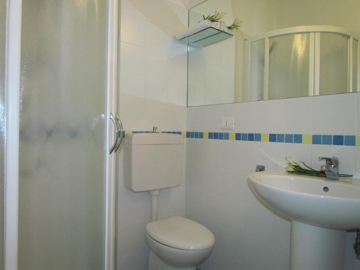 Apartamento Colorful Attic With Large Terrace - Beahost Bibione Exterior foto